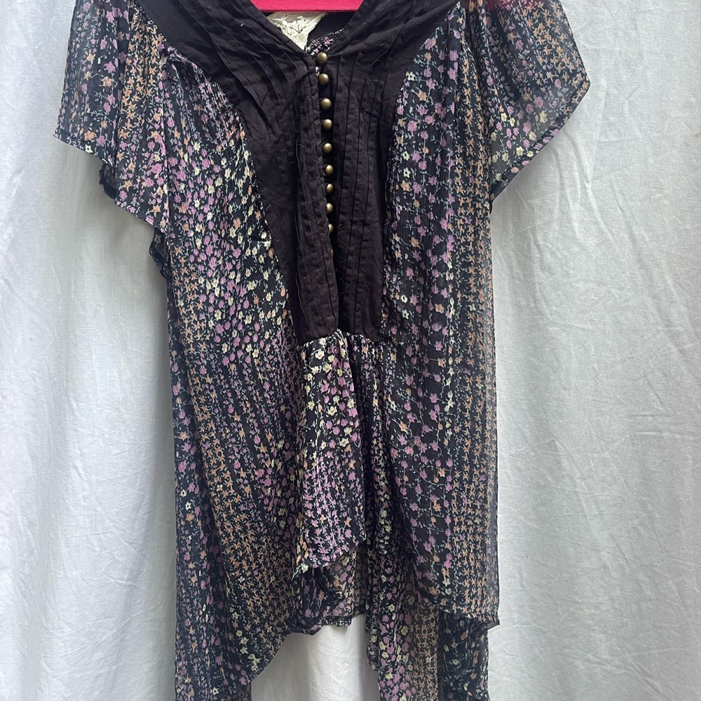 Chic Black and Pink Floral Blouse